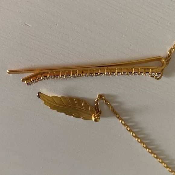 Avigail Adam Bobby Pin Crystals Leaf Chain - Picture 7 of 7